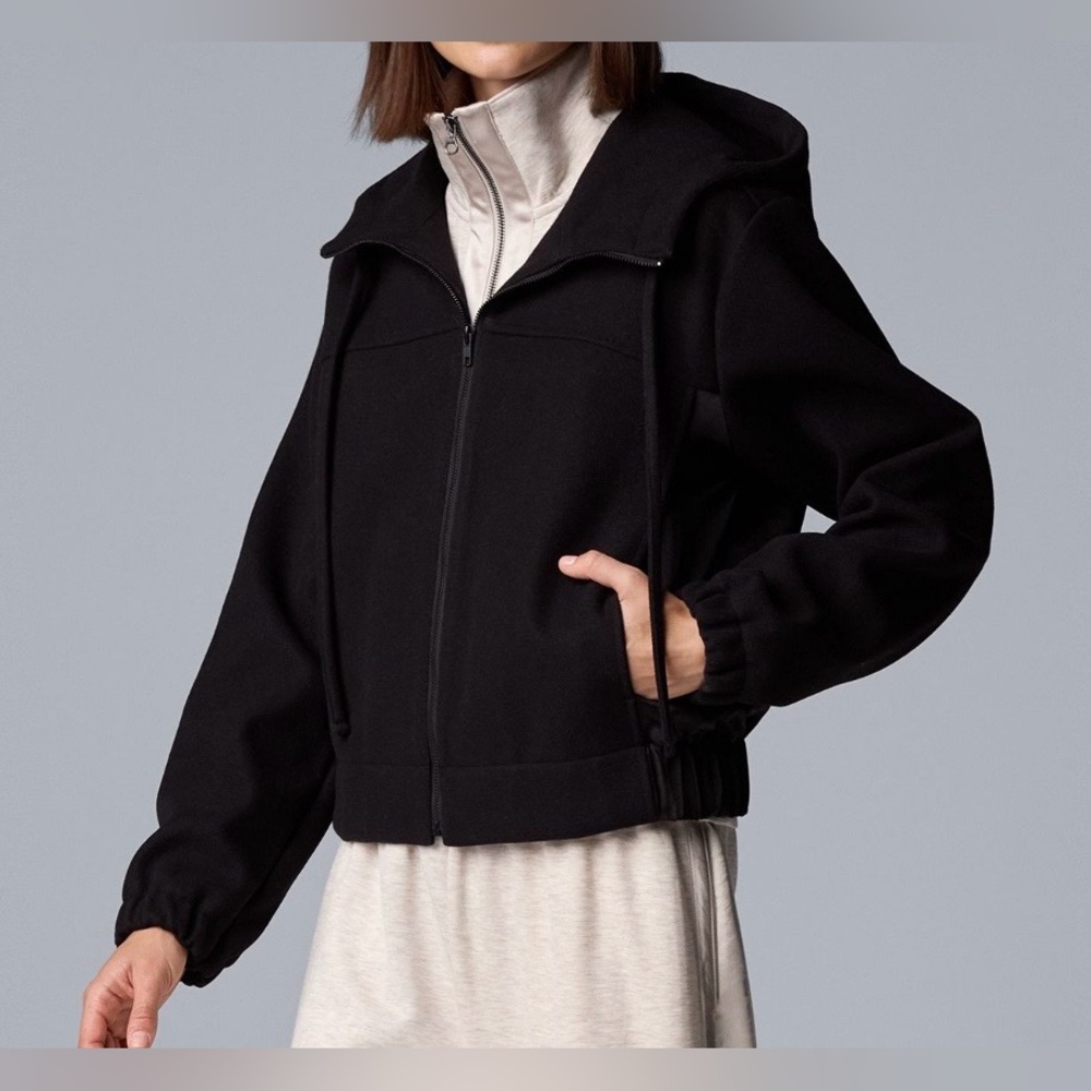 NWT Simply Vera Vera Wang Short Hooded Jacket. Small 042659